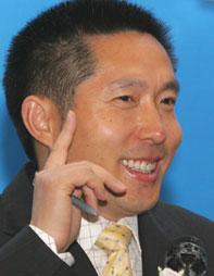 中央電視臺廣告經(jīng)濟信息中心主任、經(jīng)濟頻道總監(jiān)郭振璽