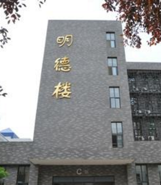 在甘設(shè)點(diǎn)組織藝術(shù)類(lèi)專(zhuān)業(yè)?？济魅者M(jìn)行
