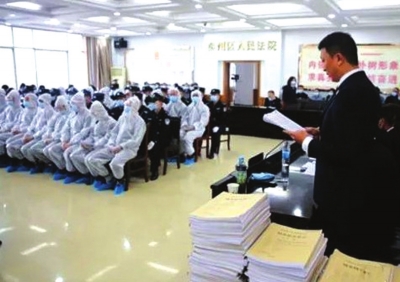 天水秦州區(qū)開審18人涉惡案 被控涉嫌敲詐勒索、尋釁滋事、開設(shè)賭場等