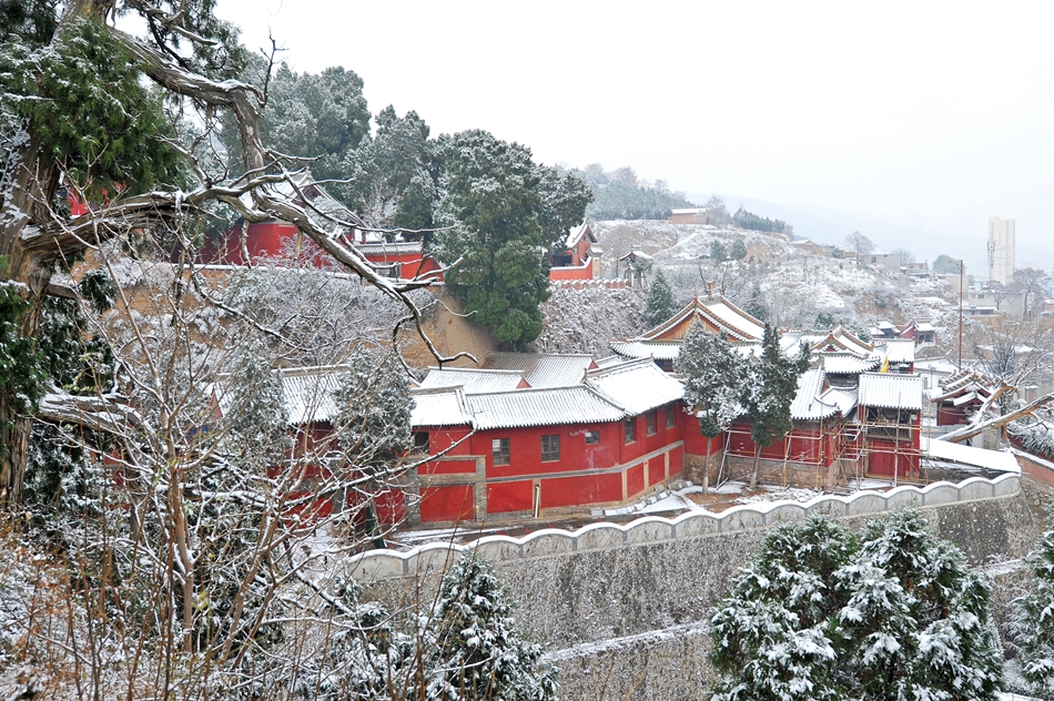 雪后的天水玉泉觀，仿佛回到了古秦州