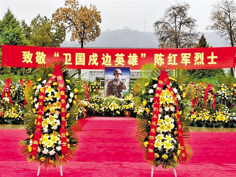 又是一年清明時(shí) 金城嗚咽祭英魂 “紅軍，我們看你來了！”