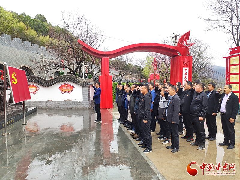 平?jīng)鲮`臺開展“我為群眾辦實事”實踐活動 助推黨史學(xué)習(xí)教育走深走實