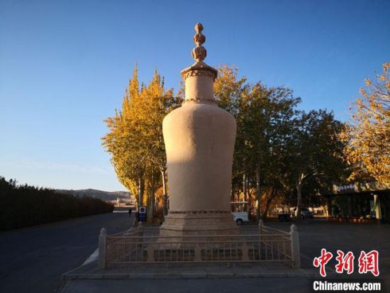 圖為2020年11月，沐浴在晨光中的莫高窟道士塔。(資料圖) 馮志軍 攝