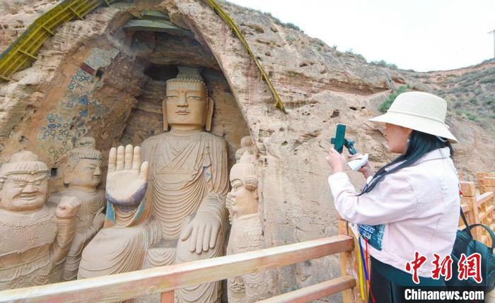 圖為位于甘肅省武威市境內(nèi)的天梯山石窟，其開鑿于東晉十六國時(shí)期的北涼。(資料圖) 崔琳 攝