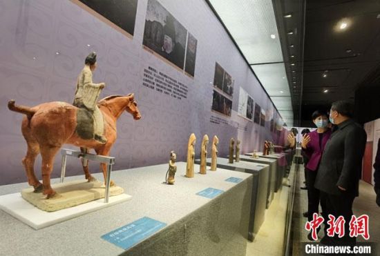 圖為展覽現(xiàn)場(chǎng)?！●T志軍 攝