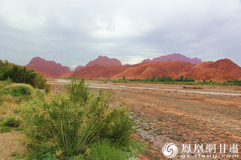 庫車銅廠河沿途，曾經(jīng)的絲路古道。楊文遠(yuǎn) 攝