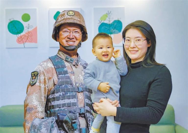 蘭州市退役軍人事務(wù)局舉行清明代祭掃儀式 陳紅軍烈士父親給兒子寫來寄語 “你是祖國的好兒女，也是我們的驕傲”