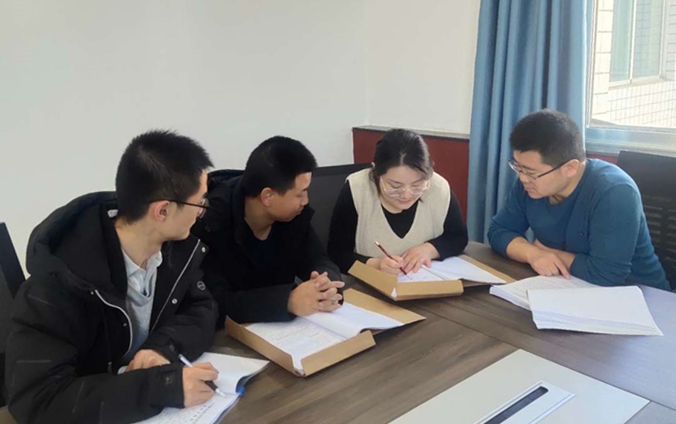 1672306231894500.jpg 民樂縣紀(jì)檢監(jiān)察干部清查教育系統(tǒng)項(xiàng)目工程建設(shè)資金使用情況.jpg