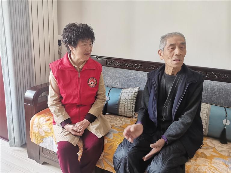 孫秋菊十余載守望鄰里